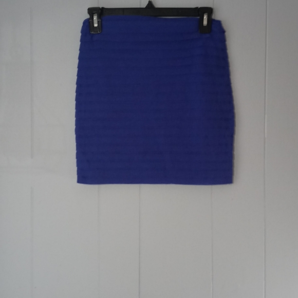 2/$20 BCBGENERATION Spectrum Blue pleated mini skirt - Picture 2 of 8